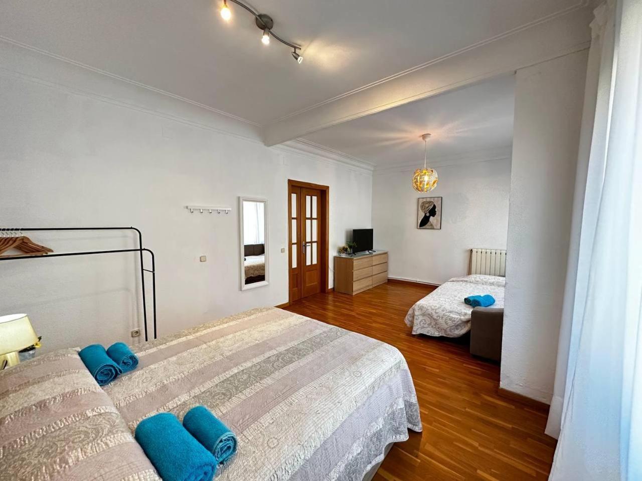 Habitaciones Acogedoras 巴塞罗那 外观 照片